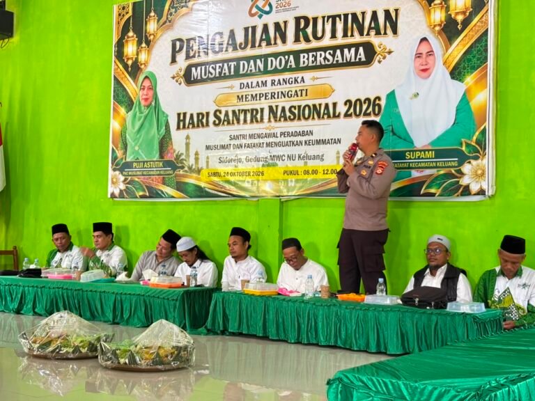 Polsek Keluang Hadiri Pengajian Rutin dan Doa Bersama Peringati Hari Santri Nasional 2026